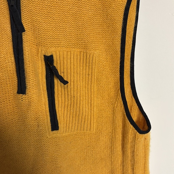 The Territory Ahead Vest - Picture 3 of 4